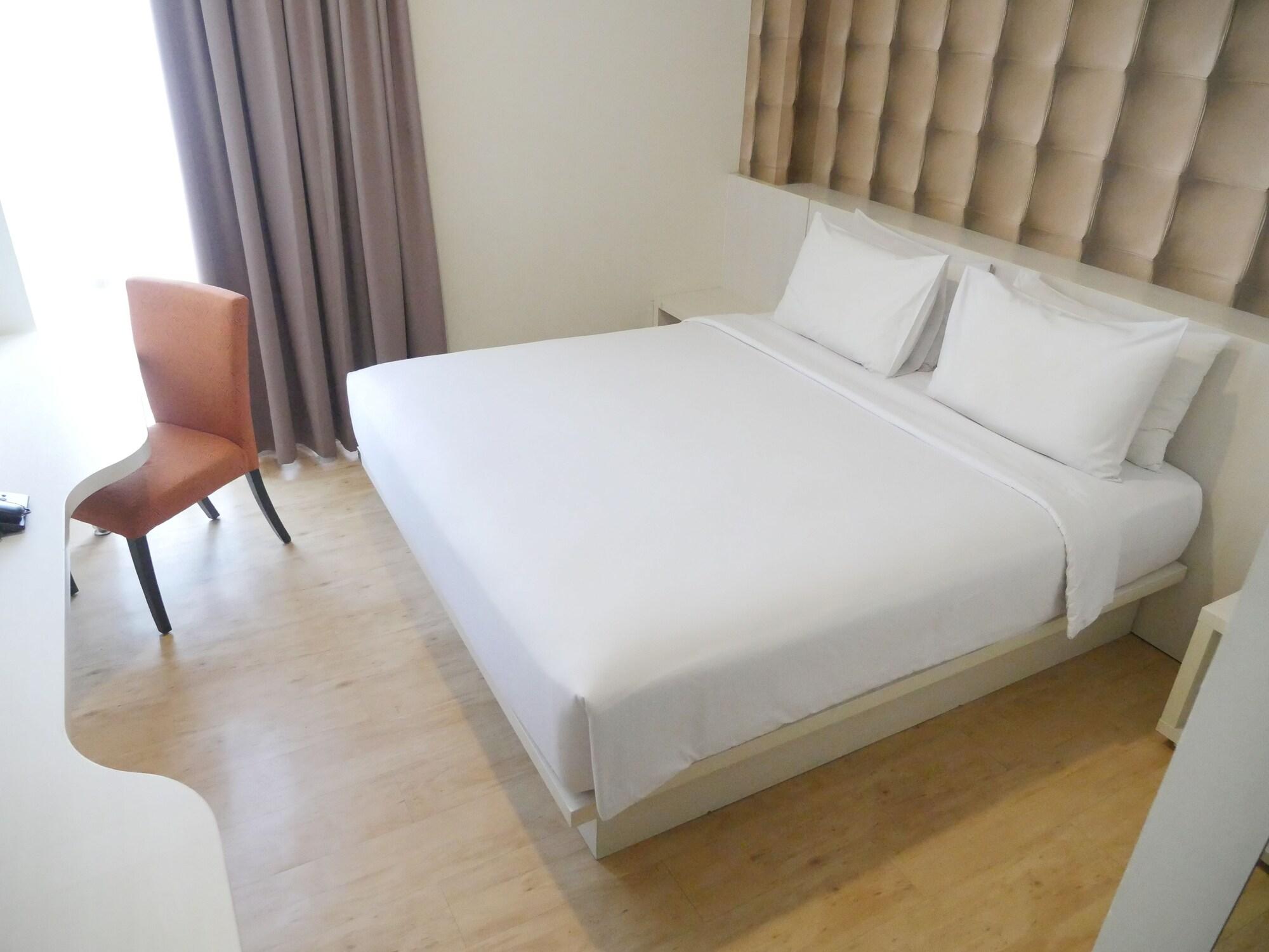 Yasmin Hotel Karawaci Tangerang Luaran gambar