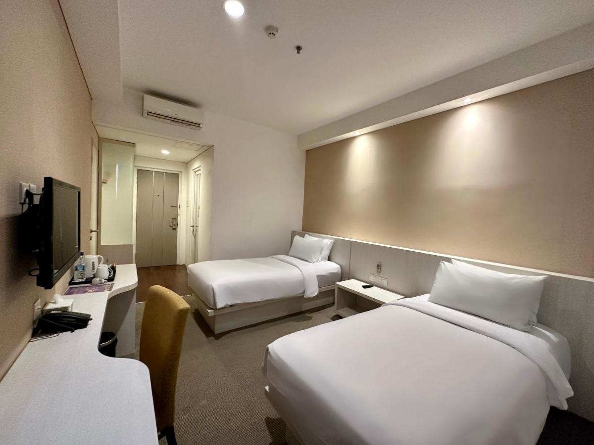 Yasmin Hotel Karawaci Tangerang Luaran gambar