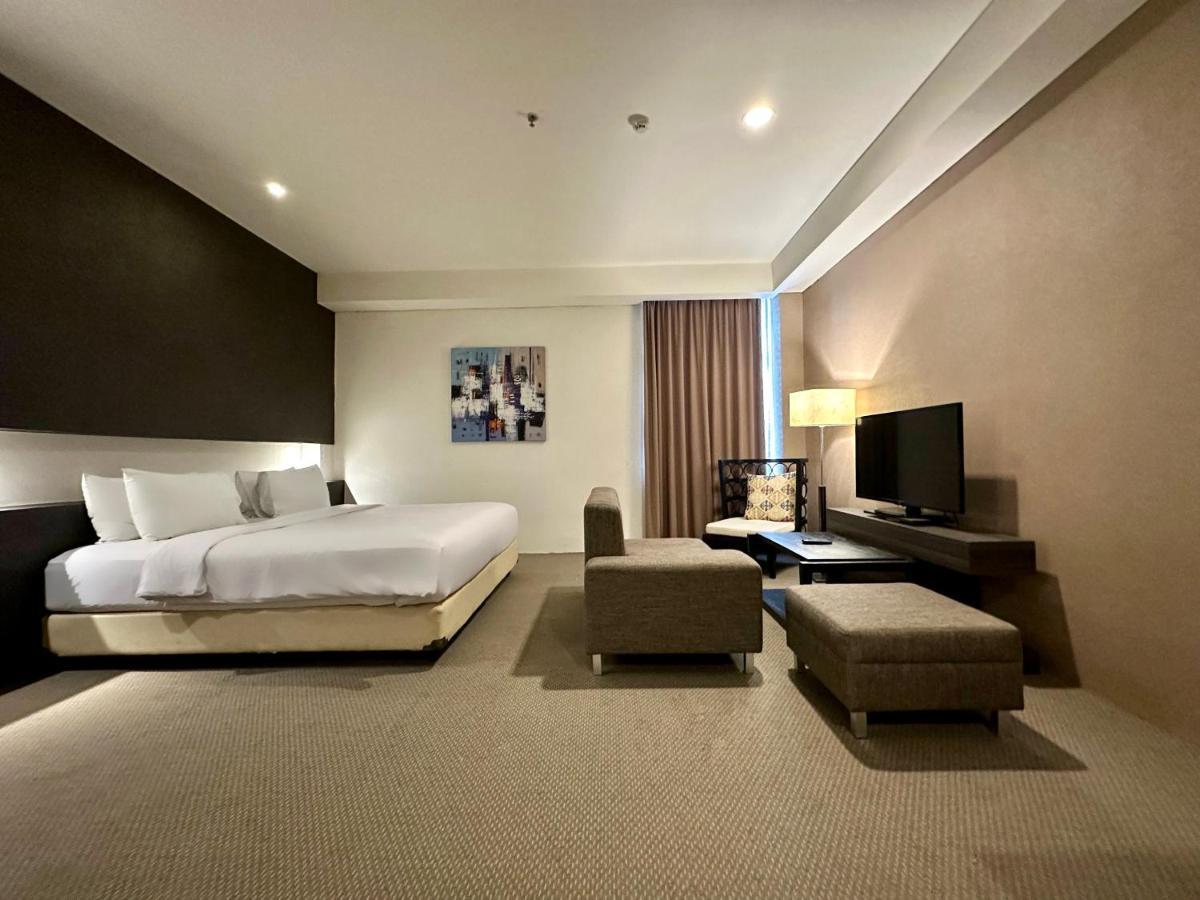 Yasmin Hotel Karawaci Tangerang Luaran gambar