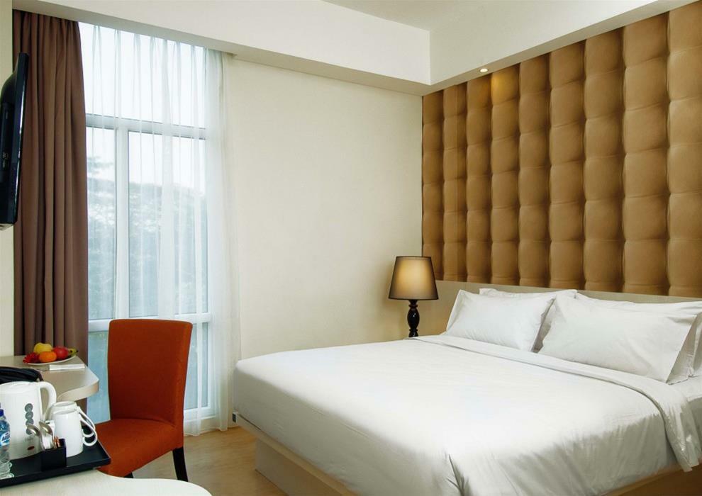 Yasmin Hotel Karawaci Tangerang Luaran gambar